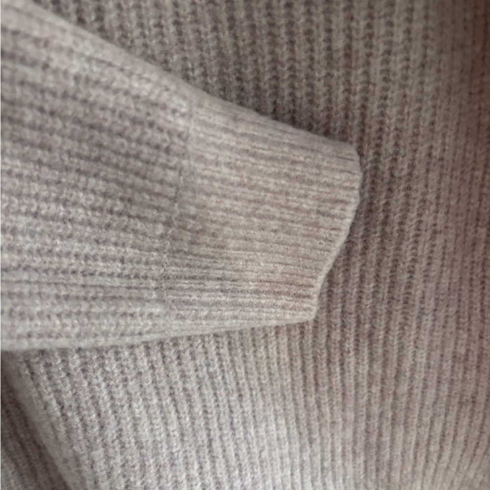 Uniqlo Lavender Pink V Neck Wool Blend Sweater M - Picture 4 of 7